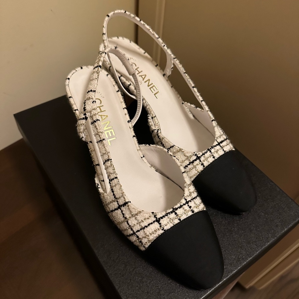 Chanel Women's Black and White Slingback Shoes